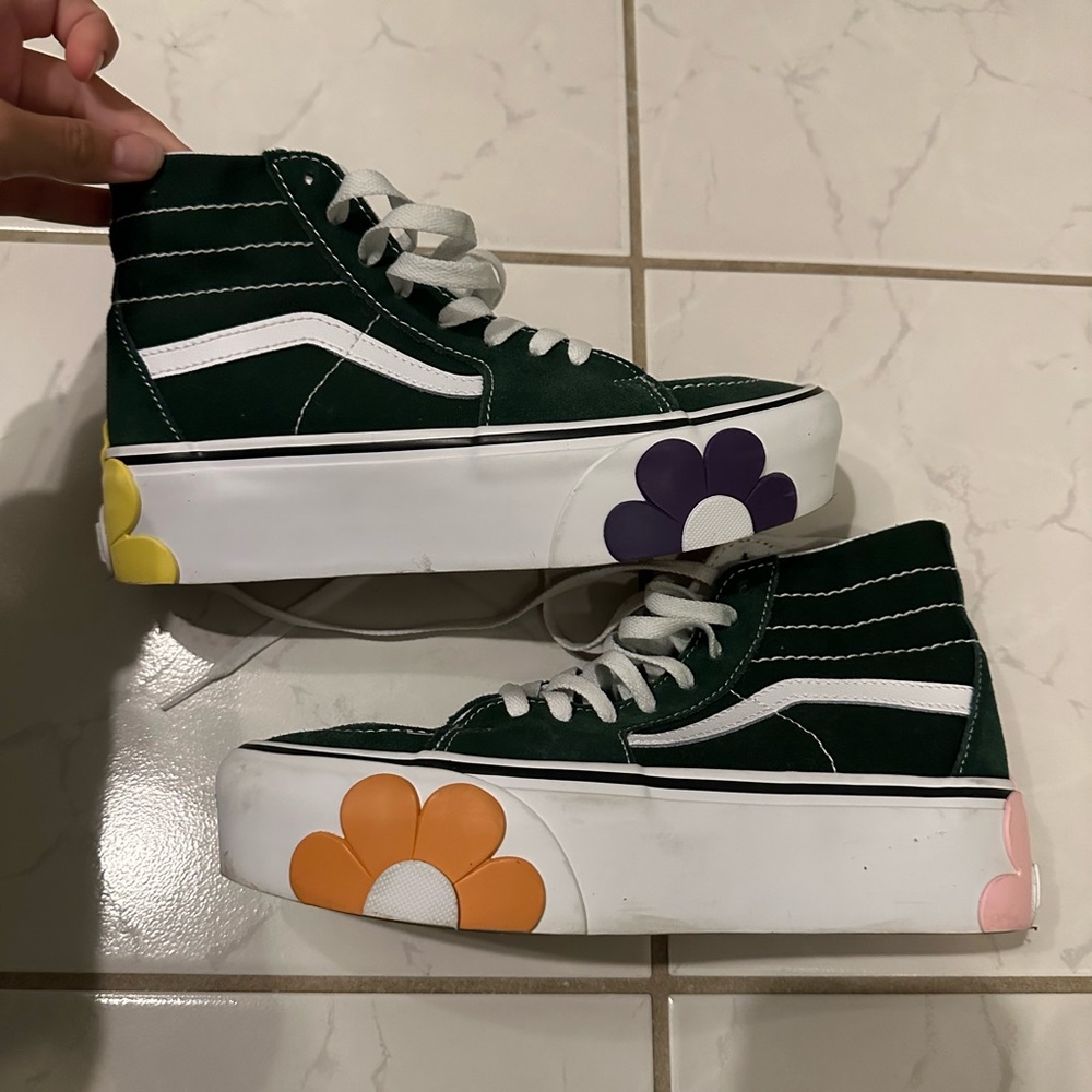 Brand new flower high top vans